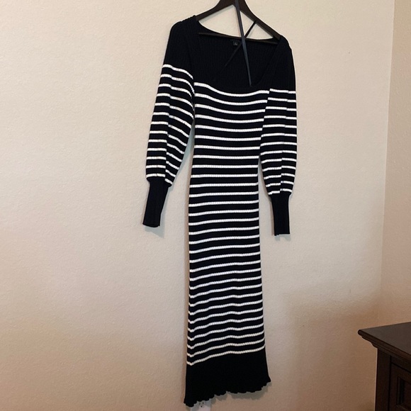 Knit maxi Ann Taylor dress - essentially brand new!  Tall size! - Picture 1 of 7